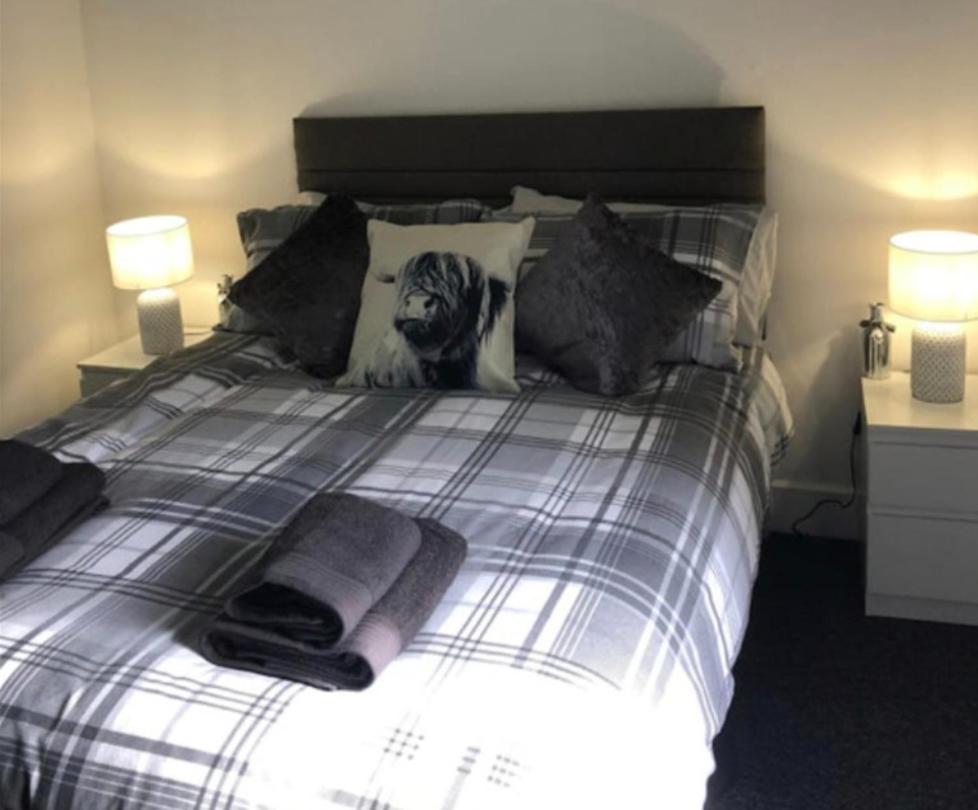 Captivating 2-Bed Apartment In Isle Of Bute Rothesay Buitenkant foto