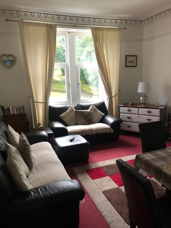 Captivating 2-Bed Apartment In Isle Of Bute Rothesay Buitenkant foto