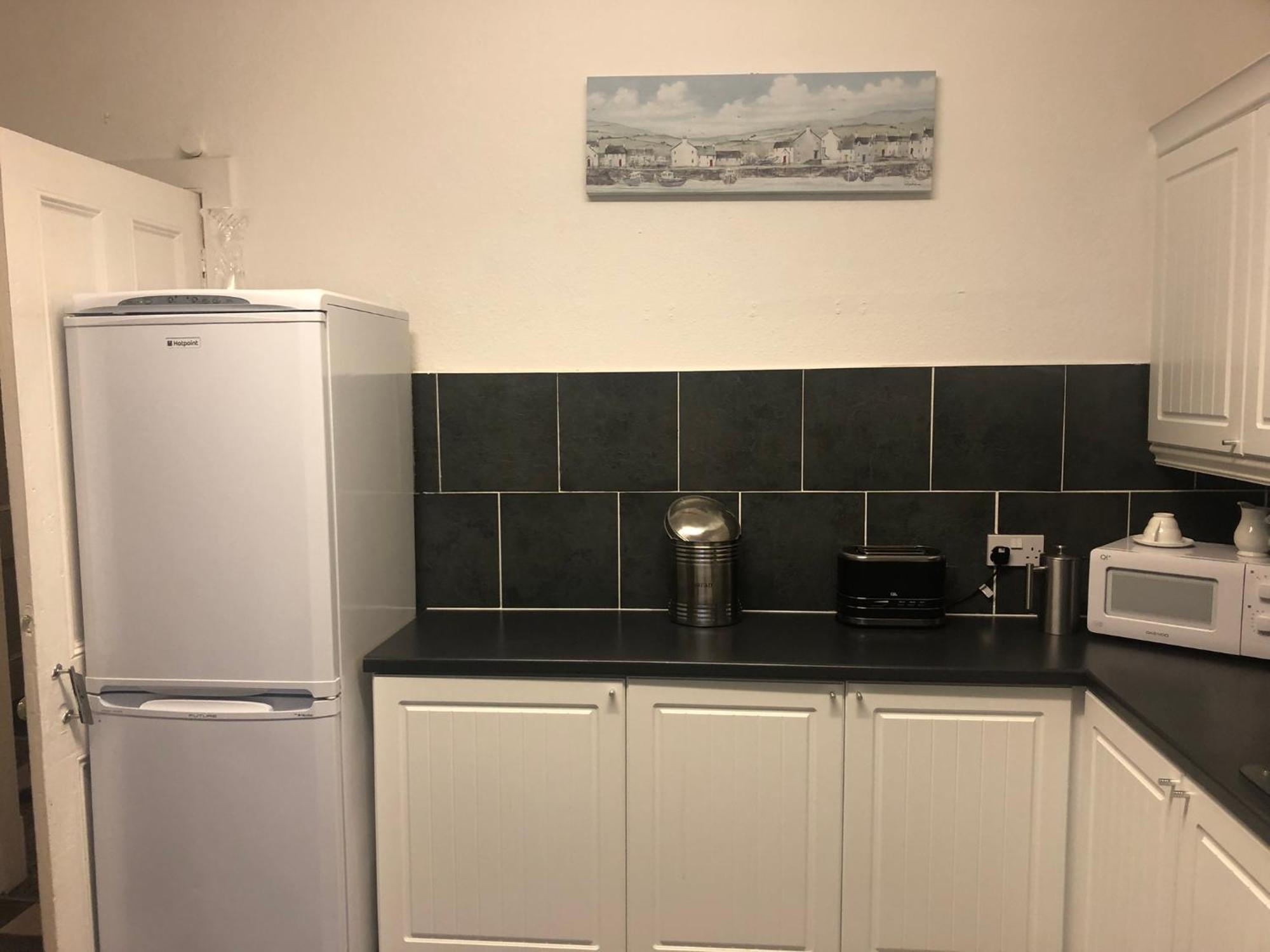 Captivating 2-Bed Apartment In Isle Of Bute Rothesay Buitenkant foto